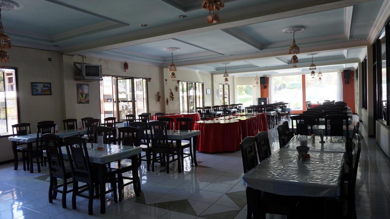 Hotel Surya Indah Batu Malang Exteriör bild