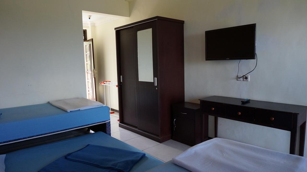 Hotel Surya Indah Batu Malang Exteriör bild